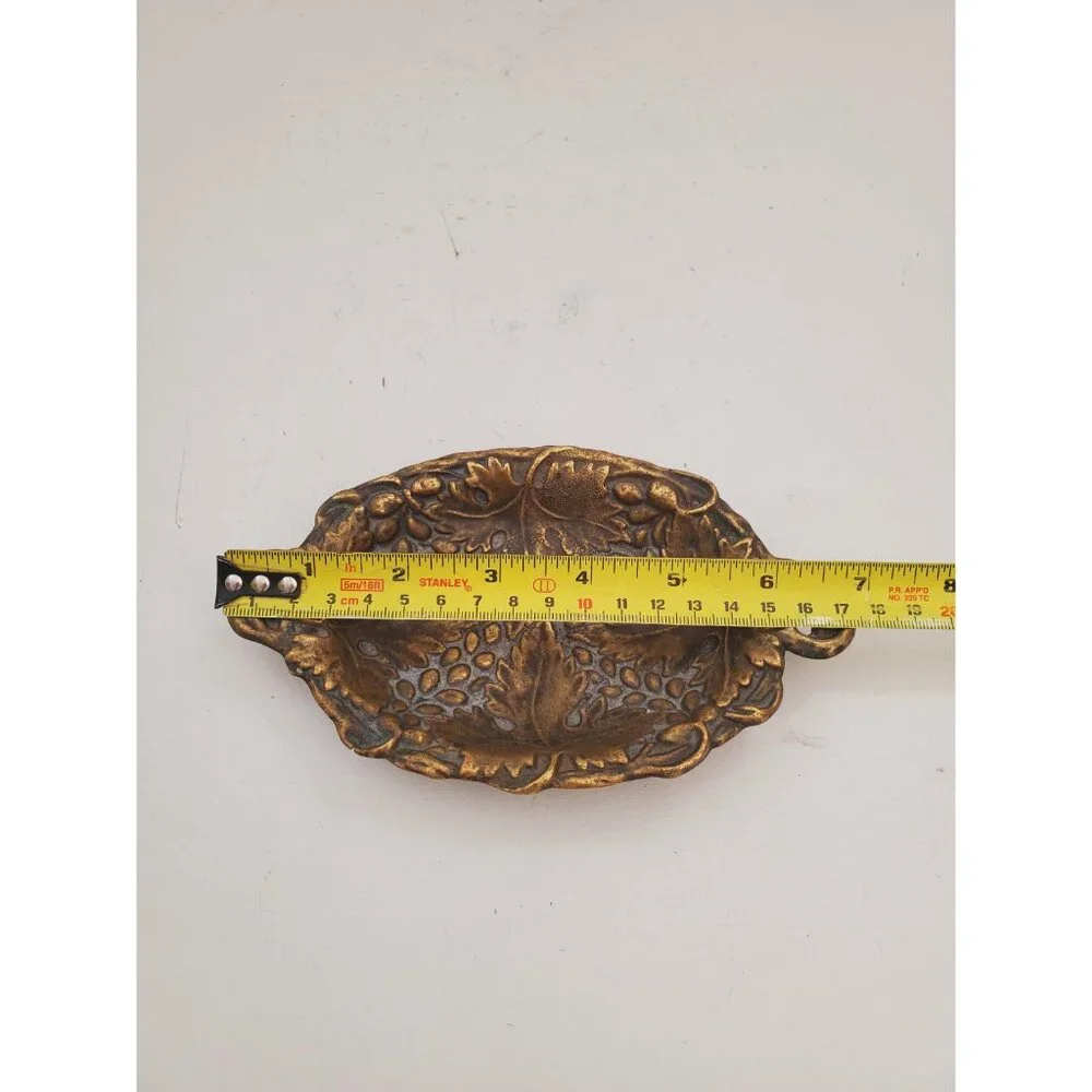 Vintage / BRASS SOAP DISH / Solid Brass Soap Holder Soap Dispenser Vintage - Picture 8 of 10